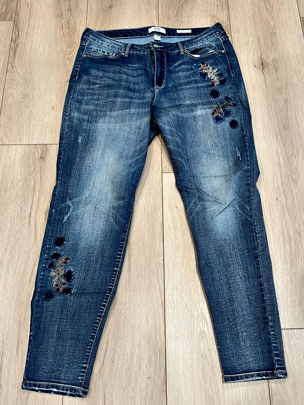 Vintage America Boho Skinny Embroidered Skinny Jean